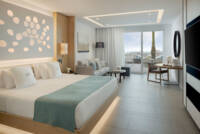 Junior Suite mit direktem Meerblick und Whirlpool