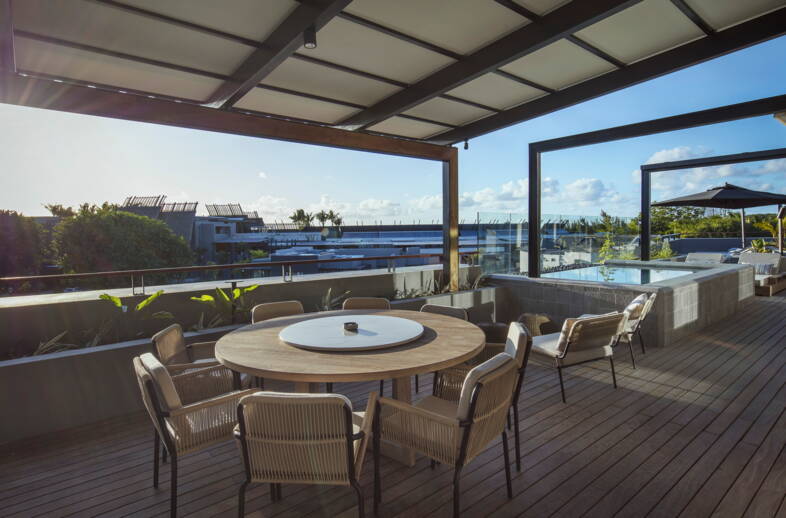 Pool Penthouse