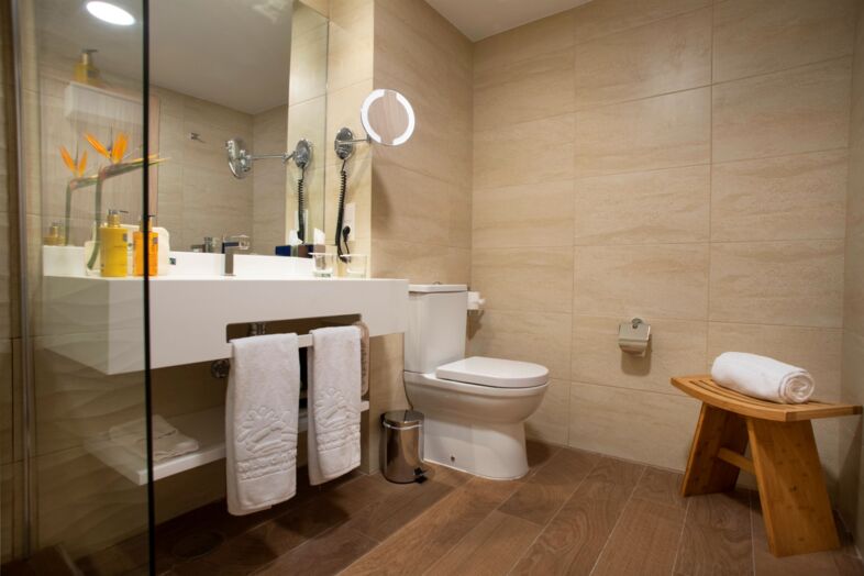 Armonia Doppelzimmer mit seitlichem Meerblick