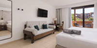 Doppelzimmer mit Poolblick