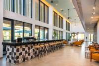 Lobby & Pool Bar