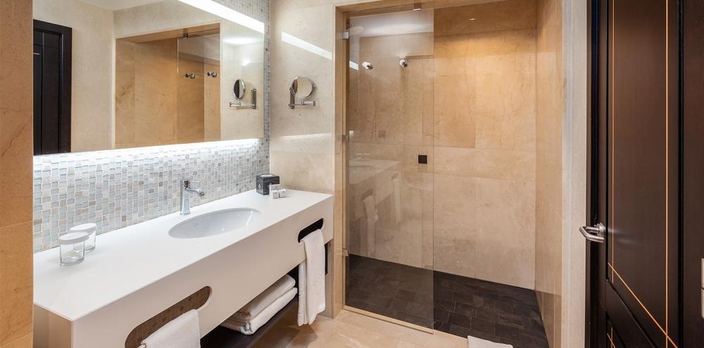 Badezimmer Deluxe Dopplezimmer