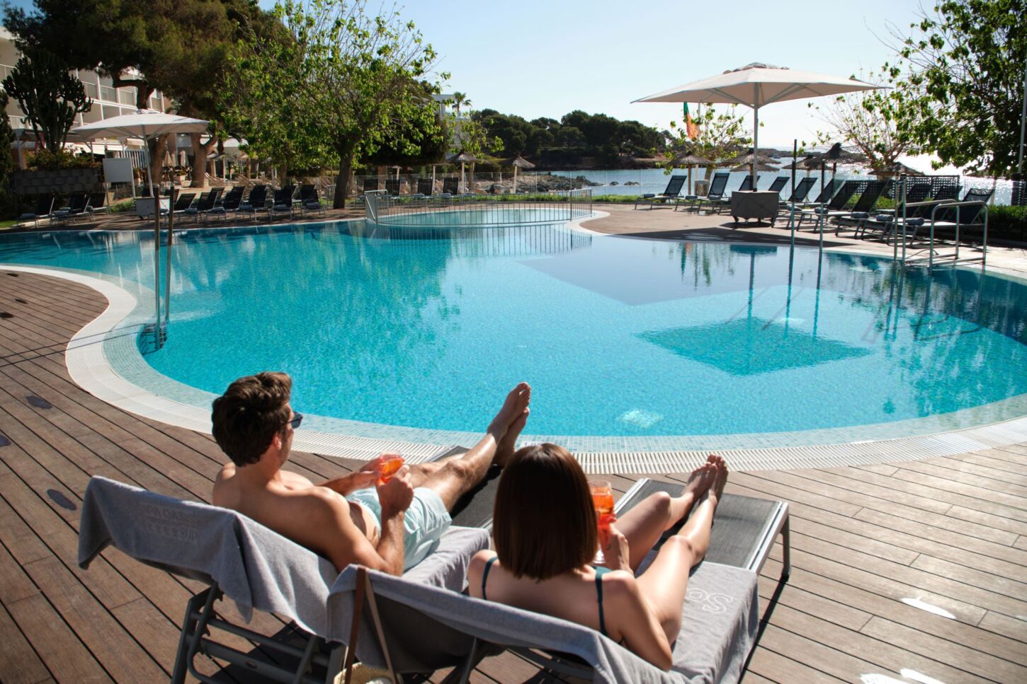 Pool Bar