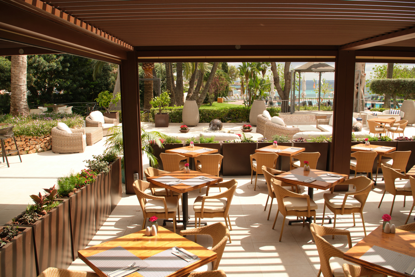 Terraza Garden Bar