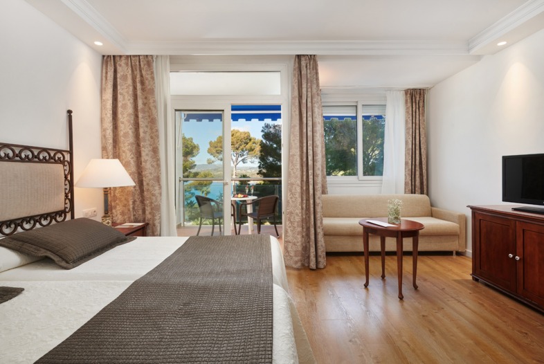 Doppelzimmer  mit Meer-/Poolblick