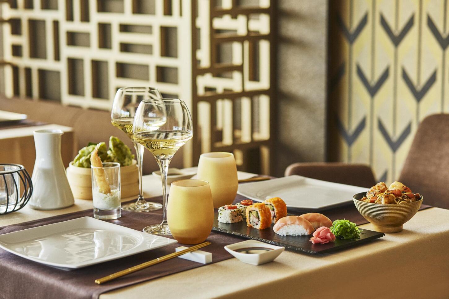 Restaurant Tastes & Sushi Bar