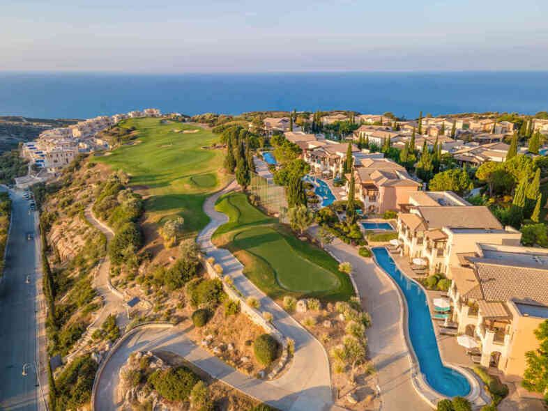 Aphrodite Hills Hotel – Wo Golf, Genuss und mediterraner Luxus eins werden